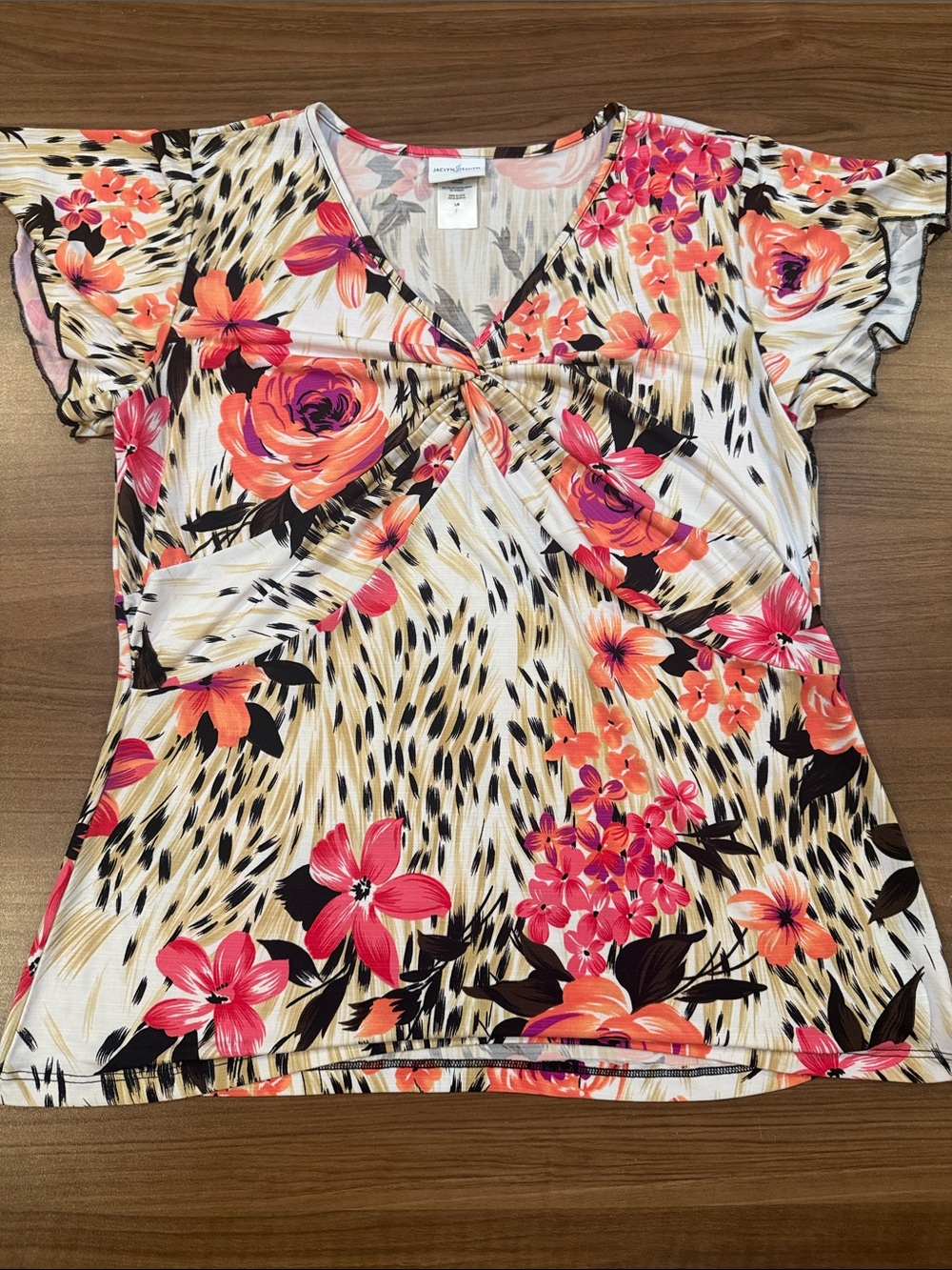 Jaclyn Smith Cream Floral Twist-Front Short Sleeve Top